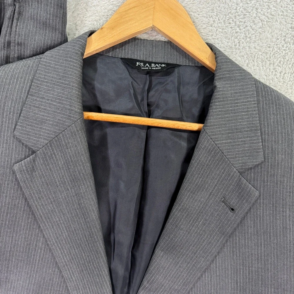 Jos A Bank Signature Collection Mens 48XL Gray Pinstripe Wool Silk Suit 38x36 - Picture 2 of 16